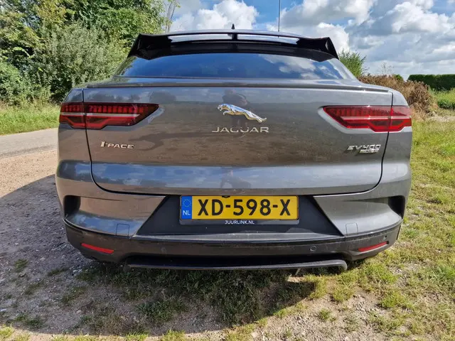 Jaguar I-PACE EV400 SE 90 kWh 2018 Elektrisch 8