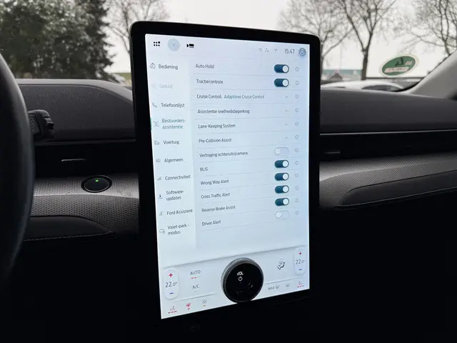 Ford Mustang Mach-E Aut. 75kWh 2021 Elektrisch 24