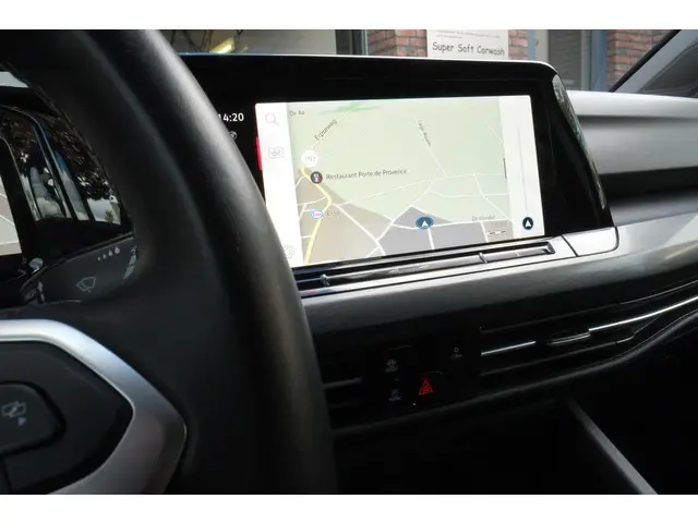 Volkswagen Golf 1.5 eTSI Style AUT 2020 Hybride Benzine 11