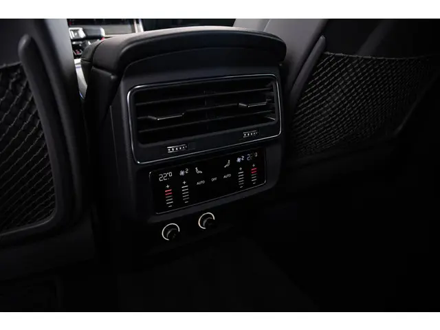 Audi Q8 55 TFSI quattro Pro Line Plus 2020 Benzine 57