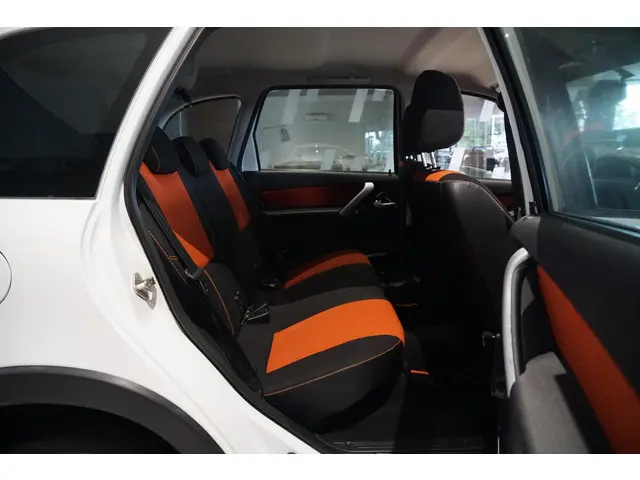 Lada Kalina Cross 2194 2016 Benzine 15