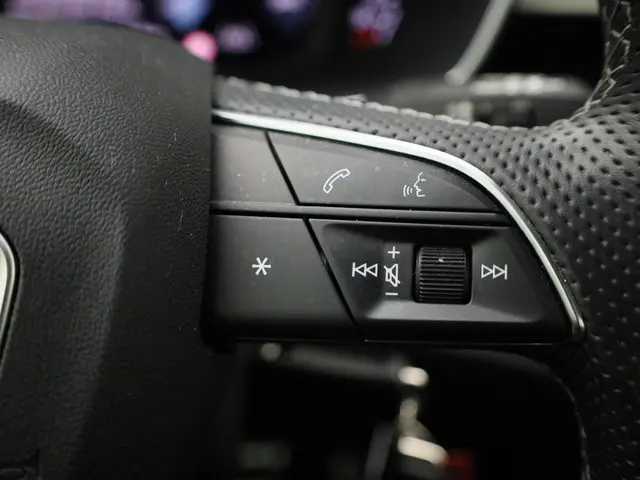 Audi Q3 40 TFSI 190pk quattro S Line 2022 Benzine 21