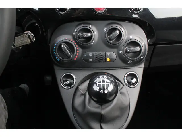 Fiat 500 1.0 Hybrid Dolcevita 2022 Hybride Benzine 14