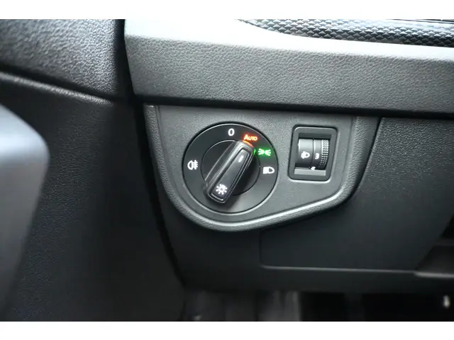 Volkswagen Polo 1.0 TSI Life 2023 Benzine 16