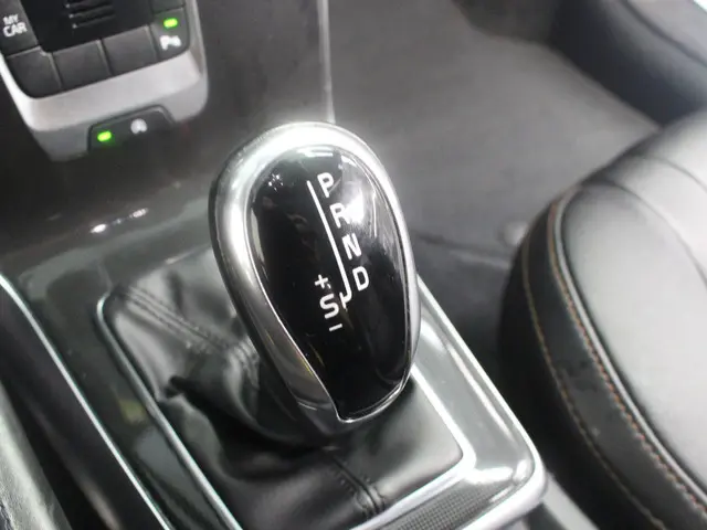 Volvo V40 Cross Country T3 Polar+ Luxury 2018 Benzine 22