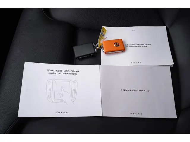 Volvo XC60 B5 Plus Dark 2023 Benzine 53