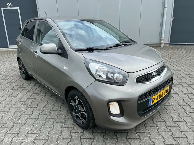 Kia Picanto 1.2 CVVT SportsLine 2015 Benzine 9