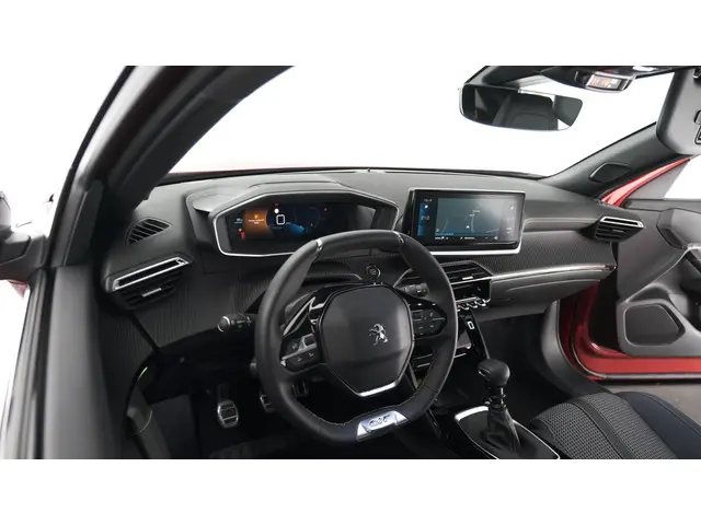 Peugeot 2008 PureTech 130 GT 2022 Benzine 2
