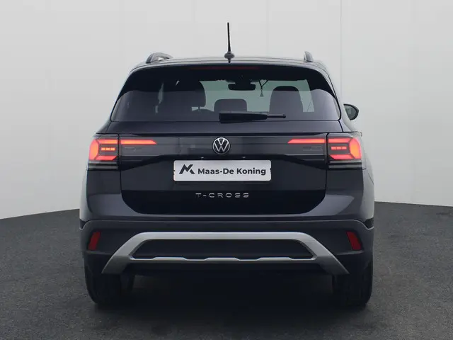 Volkswagen T-Cross 1.0TSI/116PK Goal DSG 2025 Benzine 32