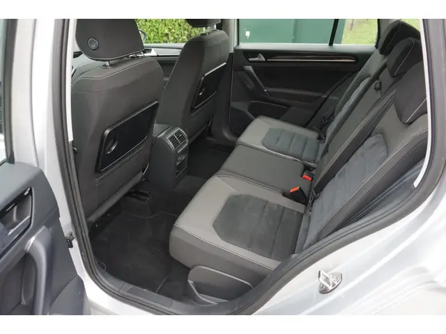 Volkswagen Golf Sportsvan 1.4 TSI Highline 2015 Benzine 8