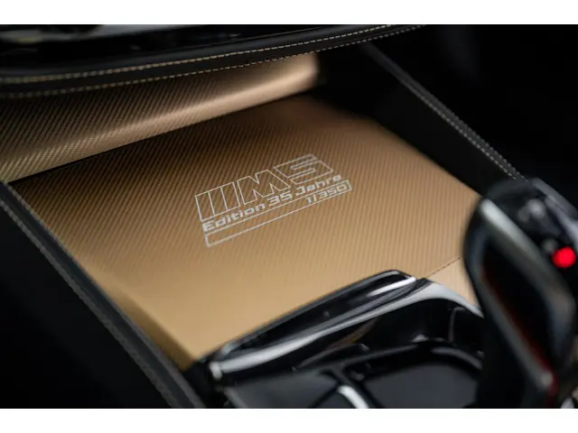 BMW M5 Competition 35 Jahre 2020 Benzine 24
