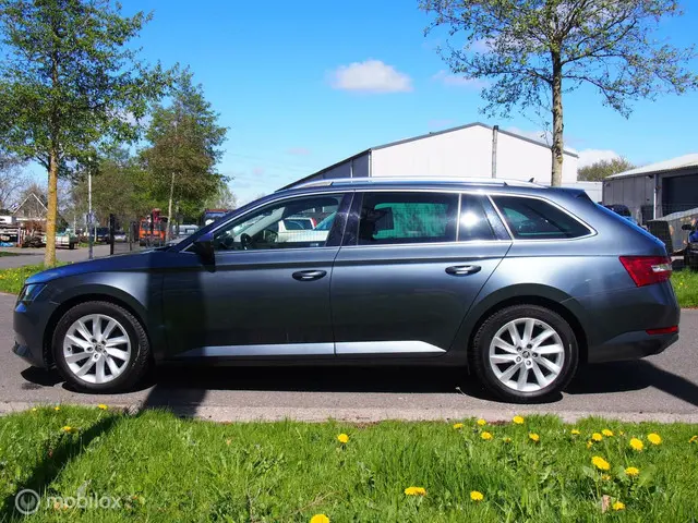 Škoda Superb Combi 1.6 TDI Ambition Business 2017 Diesel 6