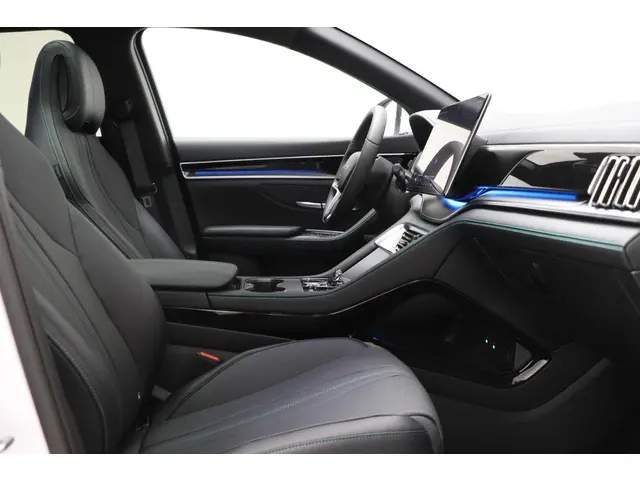 BYD SEAL U 1.5 DM-i FWD Boost 2025 Hybride Benzine 8