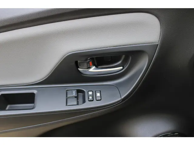 Toyota Yaris 1.5 Hybrid Dynamic 2019 Hybride Benzine 15