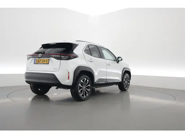 Toyota Yaris Cross 1.5 Hybrid 130pk 2024 Hybride Benzine 2