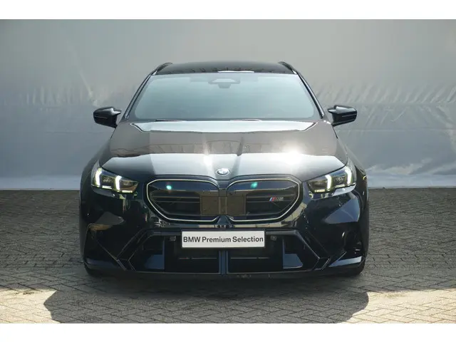 BMW M5 Touring 2025 Hybride Benzine 3
