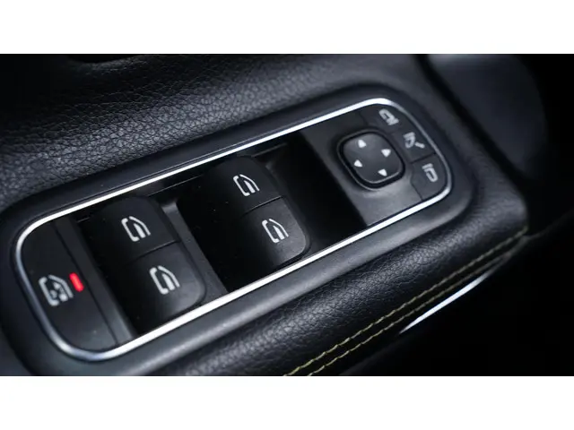 Mercedes-Benz A-Klasse 250 Premium Plus 2019 Benzine 18