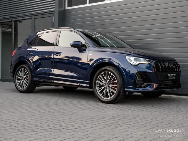 Audi Q3 45 TFSI e S-Line 2022 Hybride Benzine 17