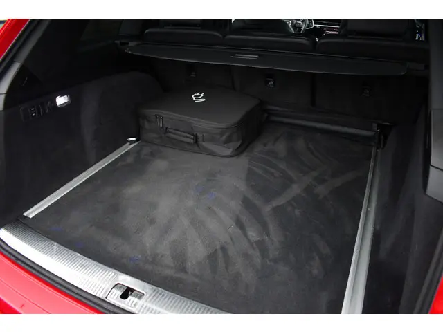 Audi Q7 55 TFSI e quattro S-Line 2021 Hybride Benzine 37