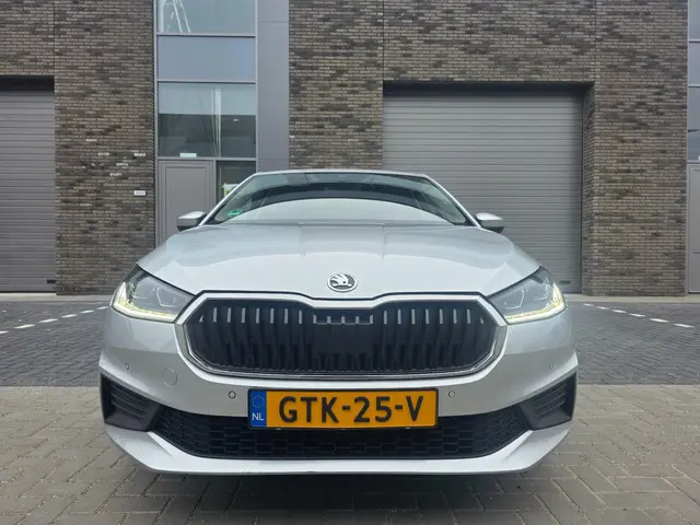 Škoda Fabia 1.0 TSI Monte Carlo 2024 Benzine 2