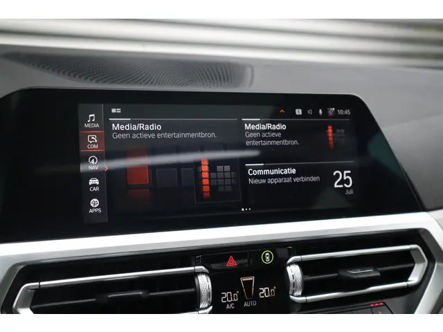 BMW 3 Serie 330i M-Sport 2021 Benzine 23