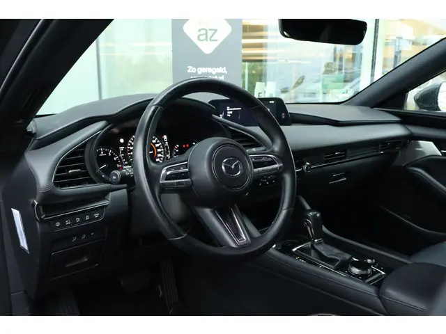 Mazda 3 2.0 e-SkyActiv-X M Hybrid 180 Luxury 2021 Benzine 15