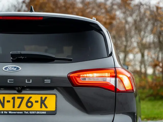 Ford Focus Wagon 1.0 EcoBoost ST Line 2019 Benzine 23