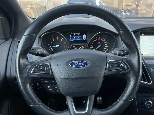 Ford Focus Wagon 1.0 ST-Line 2018 Benzine 13