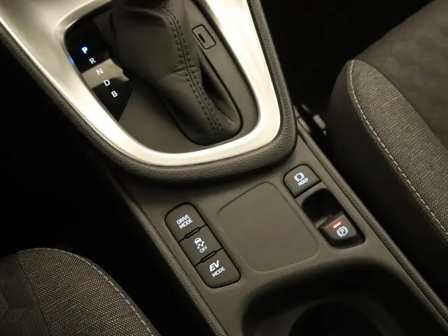 Toyota Yaris 1.5 Hybrid Active 2021 Hybride Benzine 28