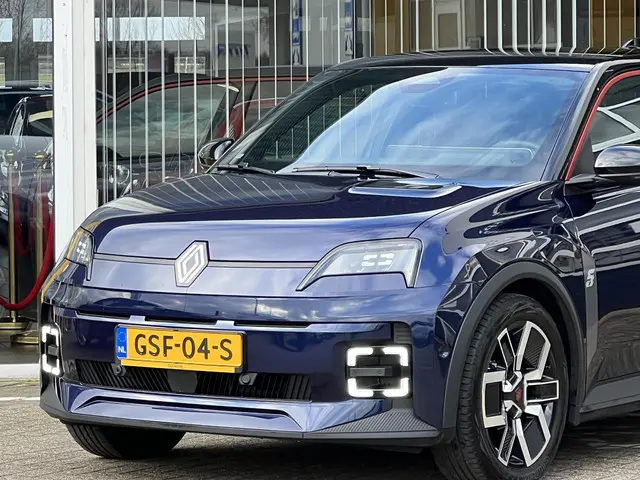 Renault 5 comfort range techno 52 kWh 2024 Elektrisch 5
