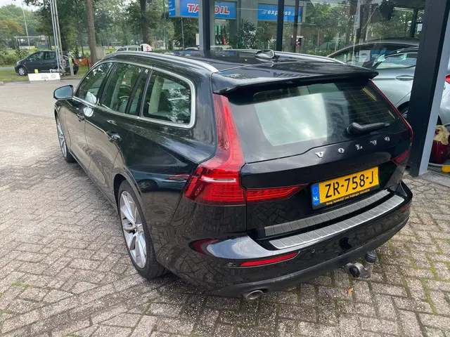 Volvo V60 2.0 T4 Momentum Pro 2019 Benzine 5