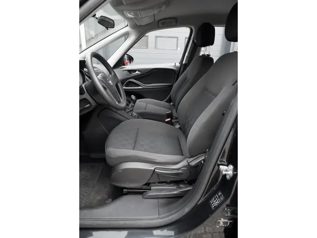 Opel Zafira Tourer 1.4 Blitz 7p. 2016 Benzine 23