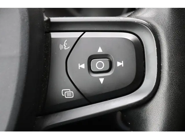 Volvo XC40 2.0 T4 2019 Benzine 26