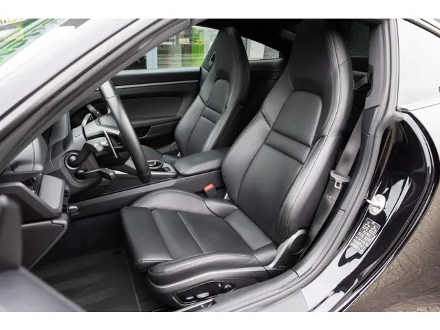 Porsche 911 3.0 Carrera 2020 Benzine 14