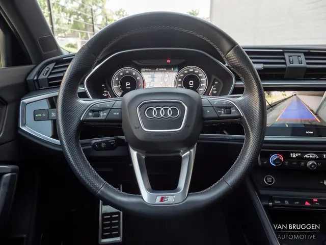 Audi Q3 Sportback 45 TFSI e S-Line 2021 Hybride Benzine 27
