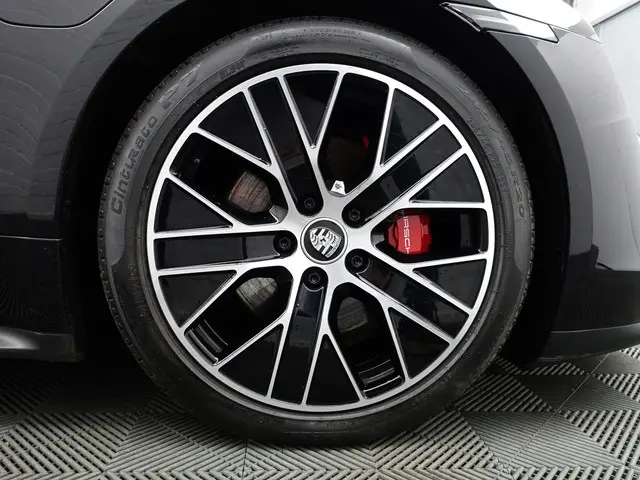 Porsche Taycan 4S Performance 84 kWh- 2020 Elektrisch 24