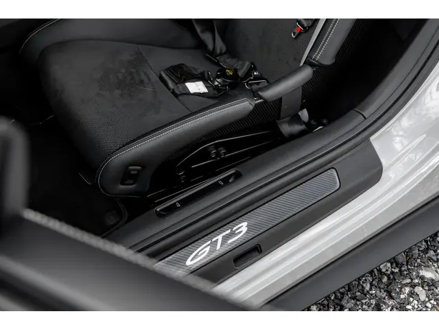 Porsche 911 4.0 GT3 2022 Benzine 8