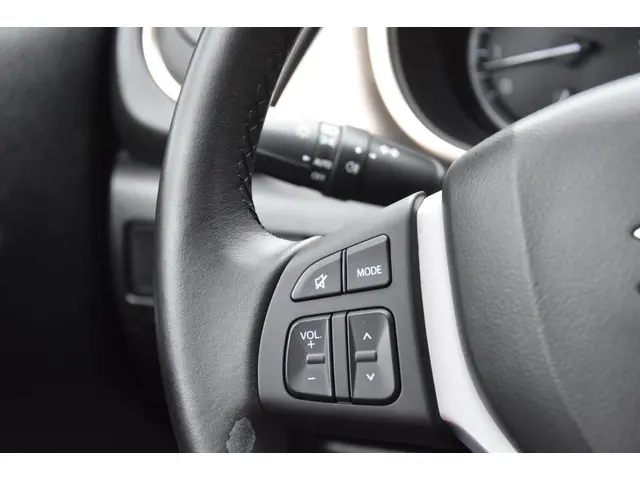 Suzuki Vitara 1.6 Experience NLse auto 2017 Benzine 15