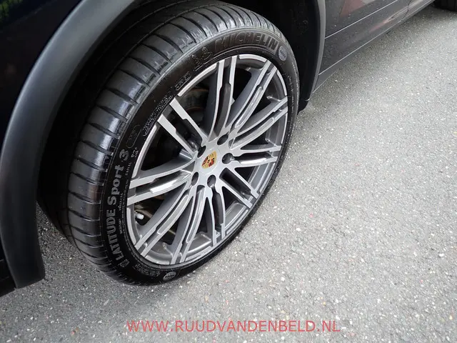 Porsche Cayenne 3.6 S 2015 Benzine 7