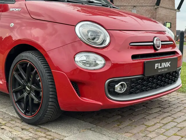 Fiat 500 1.0 Hybrid RED 2021 Benzine 27