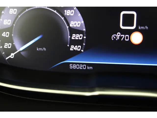 Peugeot 5008 1.2 PureTech Allure Pack 2022 Benzine 21