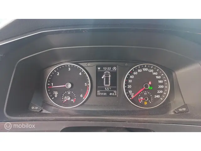 Volkswagen Transporter 2.0 TDI L2H1 DC 2018 Diesel 19