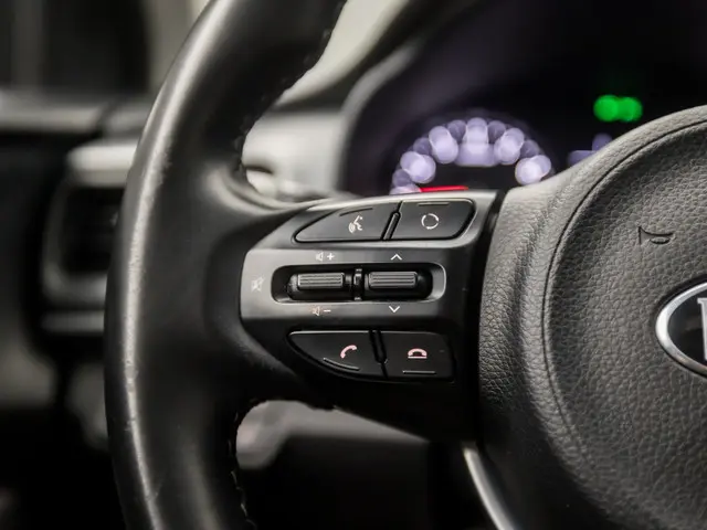 Kia Stonic 1.0 T-GDi DynamicLine 2019 Benzine 19