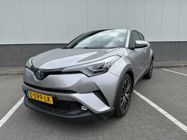 Toyota C-HR 1.8 Hybrid Bi-Tone 2018 Hybride Benzine 2