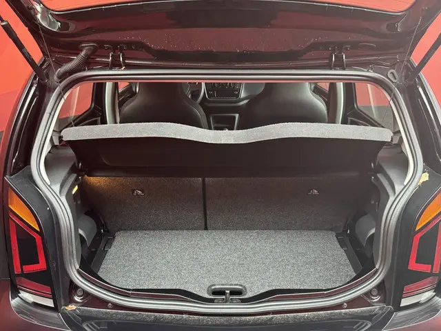 Volkswagen up! 1.0 2021 Benzine 14