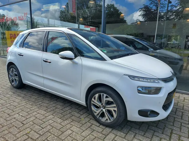 Citroën C4 Picasso 1.2 PureTech Intensive 2015 Benzine 9