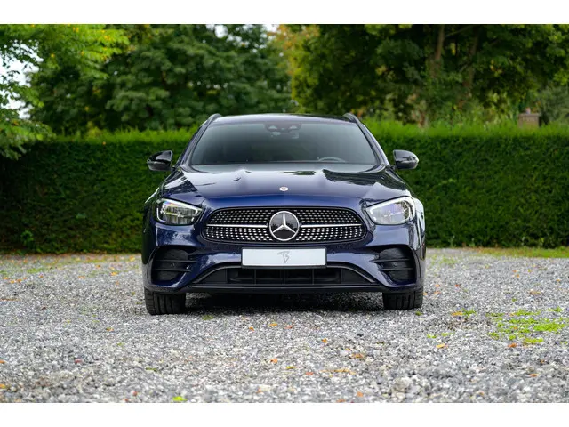 Mercedes-Benz E-Klasse 300 e AMG 2020 Hybride Benzine 29