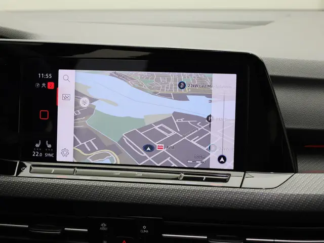 Volkswagen Golf 1.5eTSI/150PK R-Line DSG 2024 Benzine 37