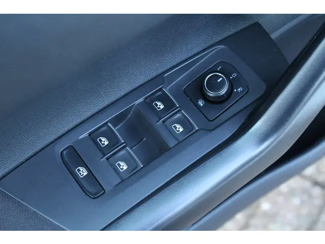 Volkswagen Polo 1.0 TSI Comfortline 2018 Benzine 14