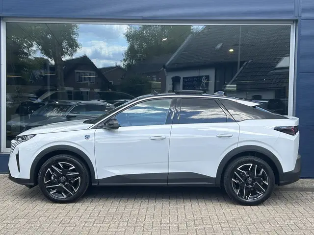 Peugeot 3008 1.2 Hybrid 145 GT 2025 Hybride Benzine 5